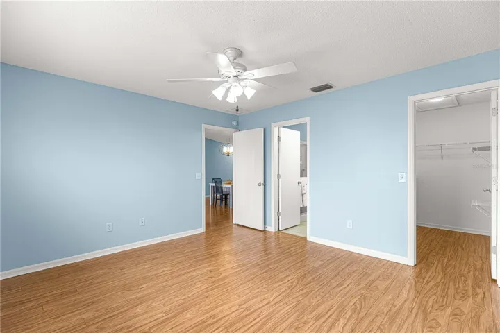 NO CARPET