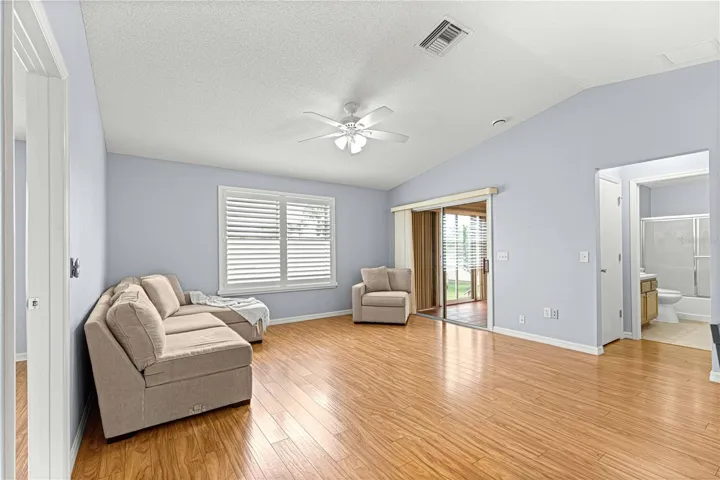 PLANTATION SHUTTERS