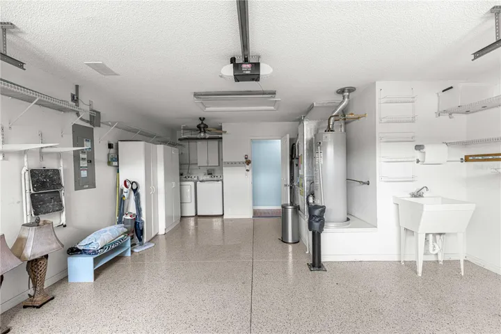 EPOXY FLOOR