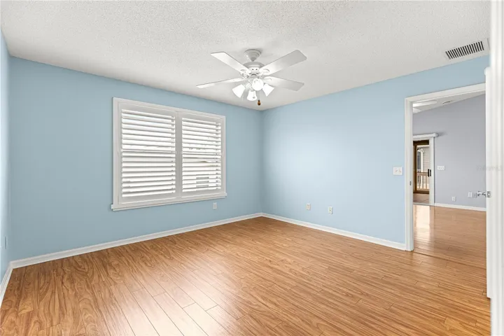 NO CARPET