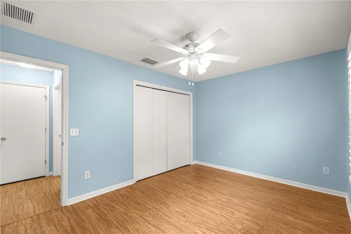 NO CARPET