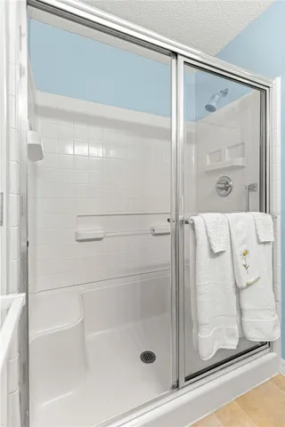 WALK IN SHOWER