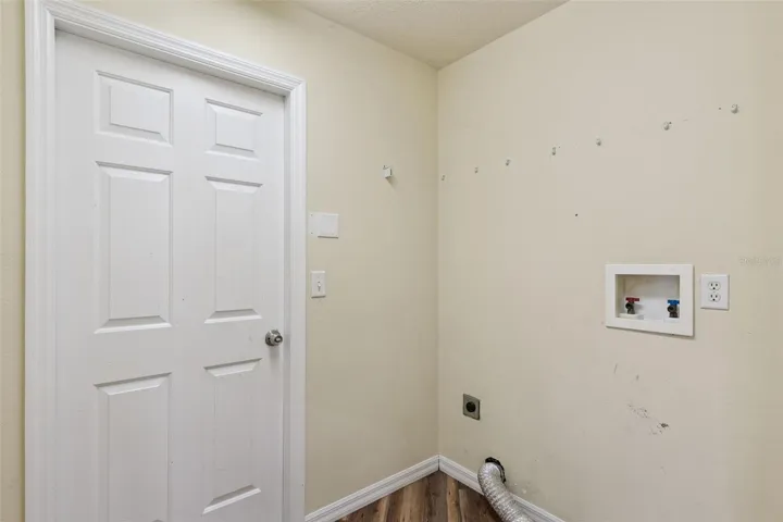 Laundry Room - 6.9 X 77