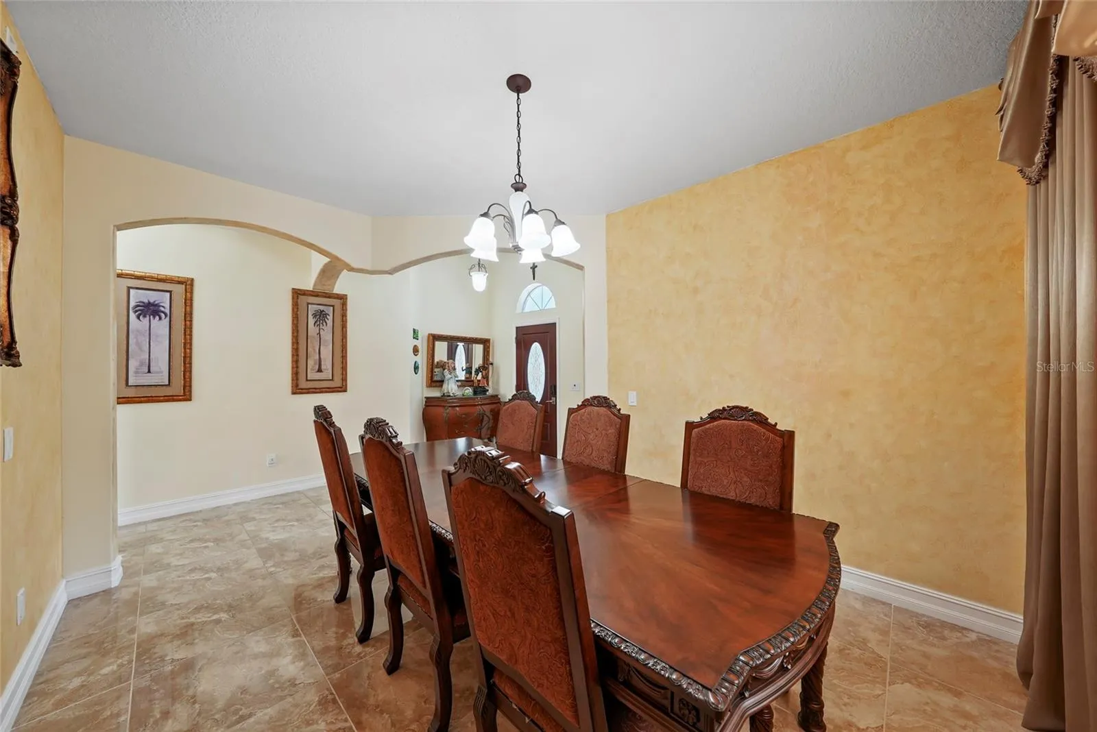 Formal dining