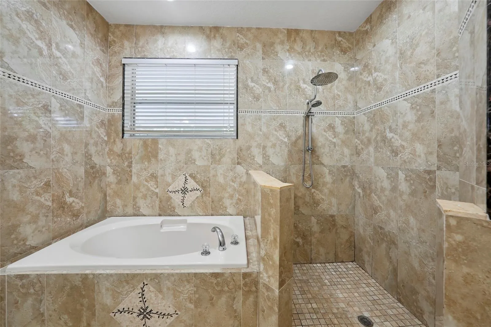 Master bath 4pc