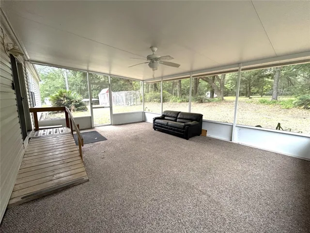 Rear screened in porch