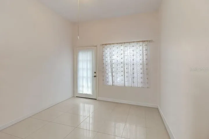 Office Bonus Room w/Own Entrance