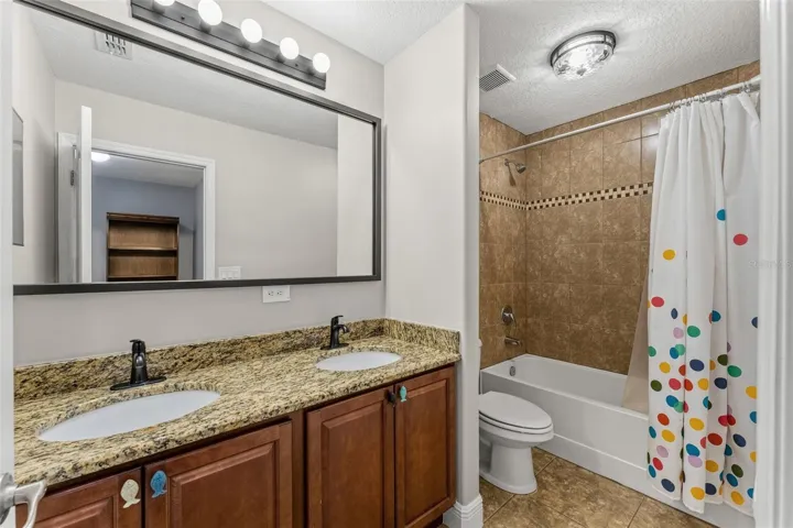 Guest Bathroom (2nd Floor)