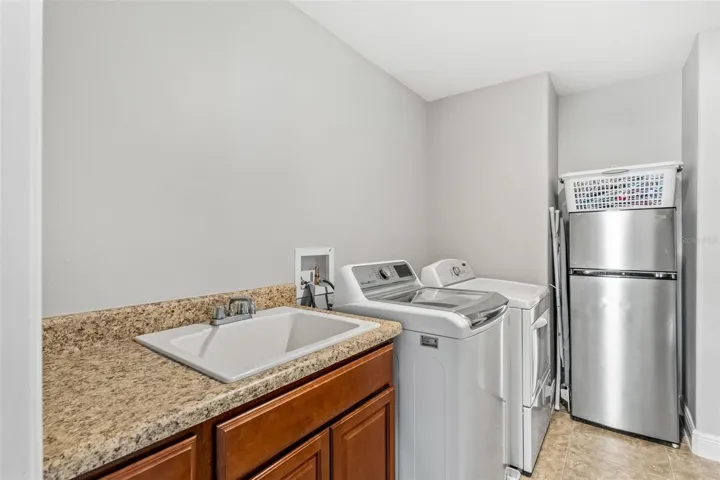 Laundry Room (2nd Floor)