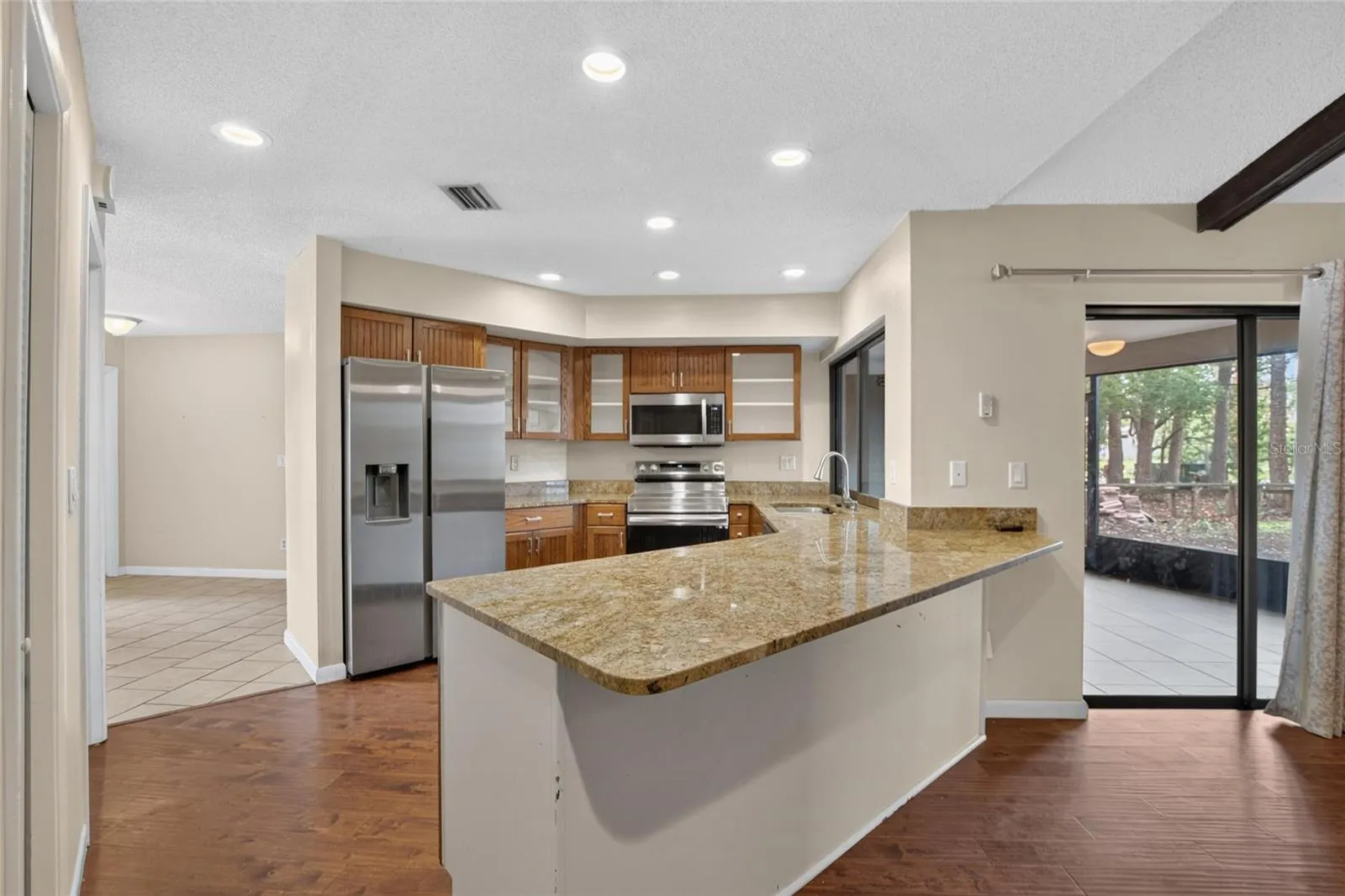 1201 Sandalwood Dr, Plant City, Florida 33563 — photo 3
