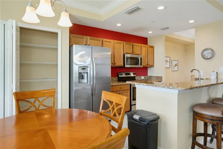 dinette/kitchen