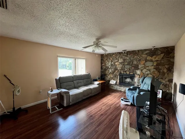 Look st that masonry work on the fireplace