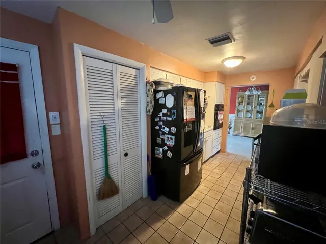 Long kitchen