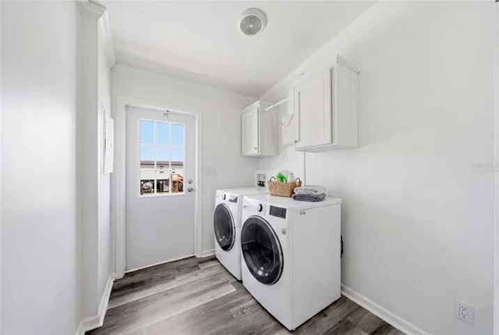 Laundry Room virtually staged