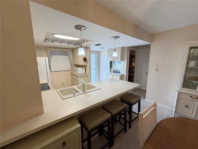 Breakfast Bar