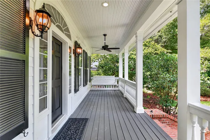 EXPANSIVE FRONT PORCH