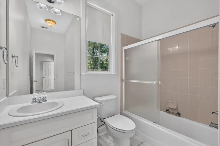 EN-SUITE BATH IN GUEST ROOM # 1