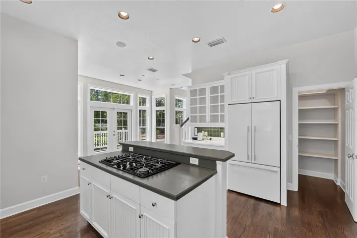 VIEW TO BREAKFAST ROOM