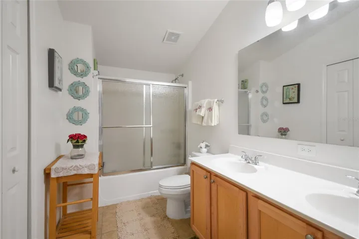 Upstairs Bathroom