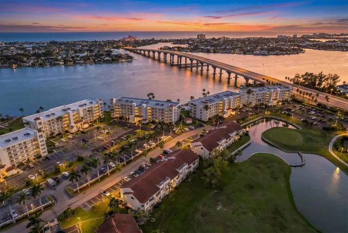 Waterfront Golf Community - Great Investment