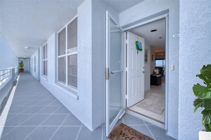 5th floor, front door