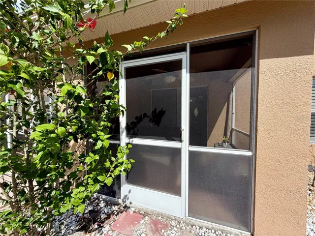 screened rear patio