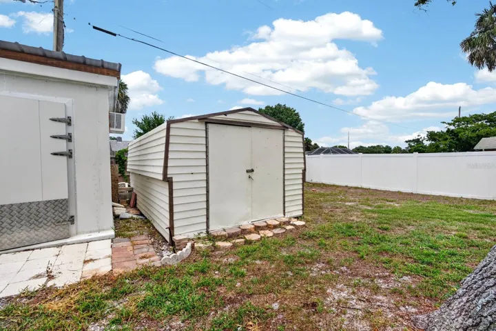 Shed/outdoor storage
