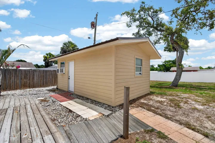 Shed