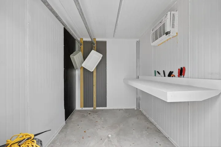 Walk in cooler