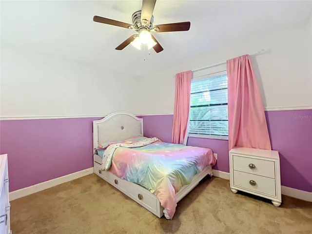 Large window to let in the natural light.