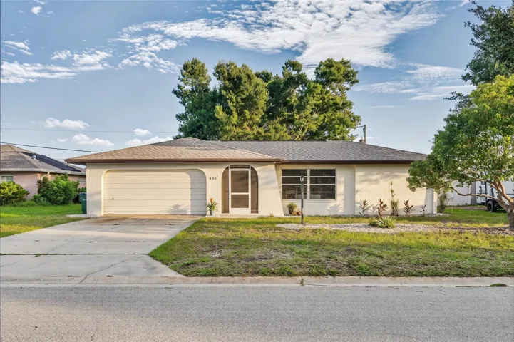 2 Bed / 2 Bath / 2 Car garage - No carpet & large yard for RV/Boat parking or pets!