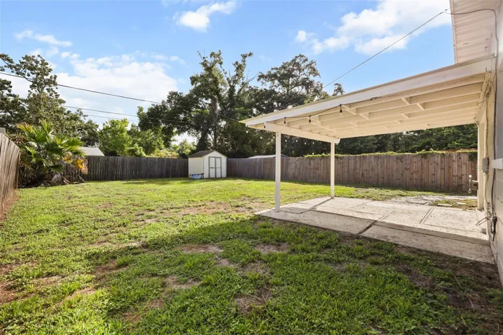 Huge backyard perfect for entertaining and outdoor activities