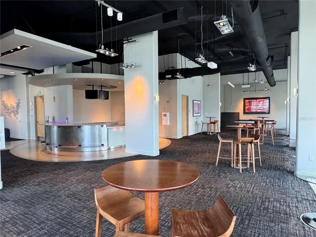 Club Lounge
