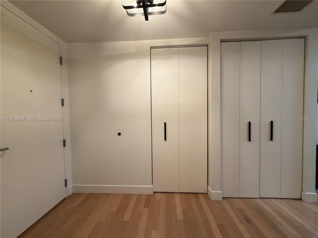 Foyer storage
