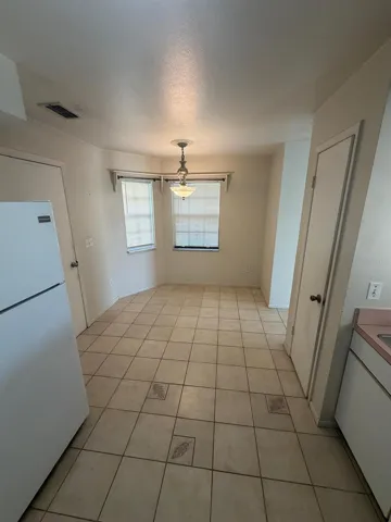 Breakfast Nook1