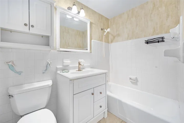 Main hall bath
