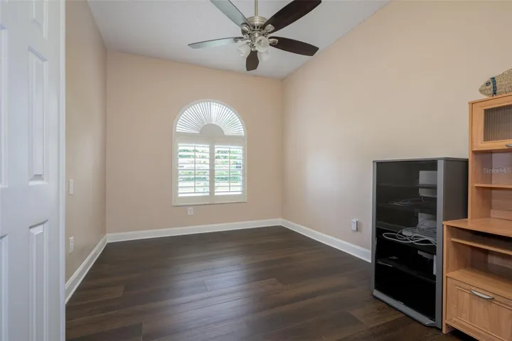 Office/Den or guest room