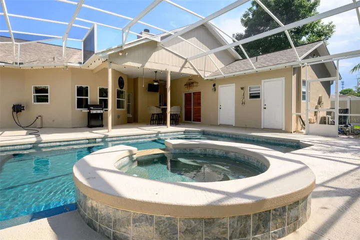 Propane heated hot tub