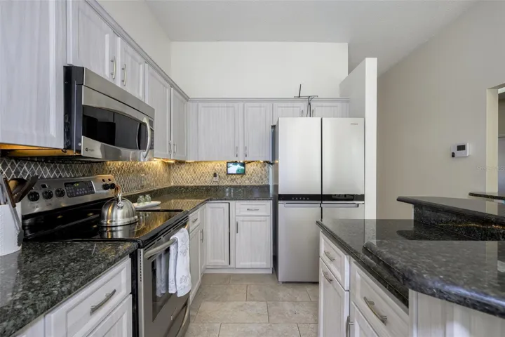 Plenty of Kitchen space