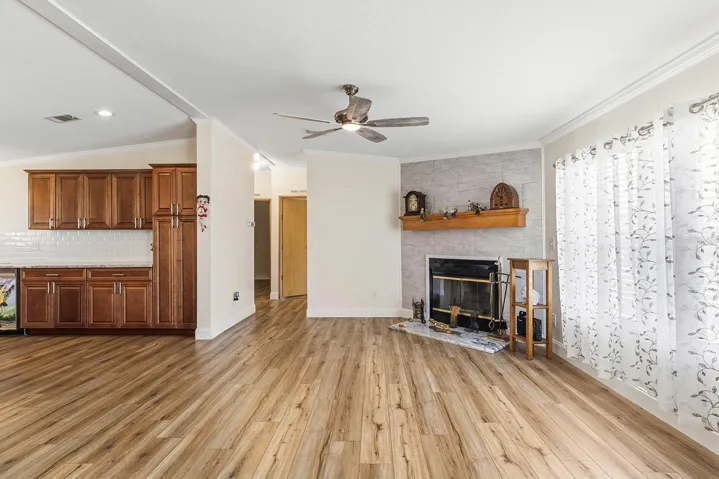 Fireplace sitting area