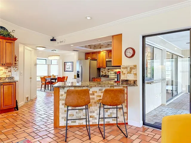 Breakfast bar