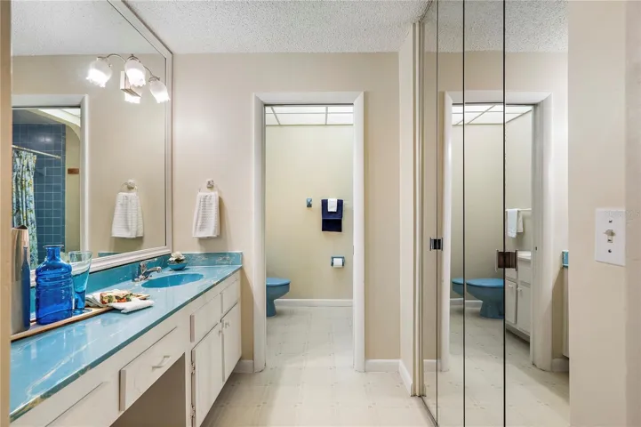 Full mirrors on closet doors