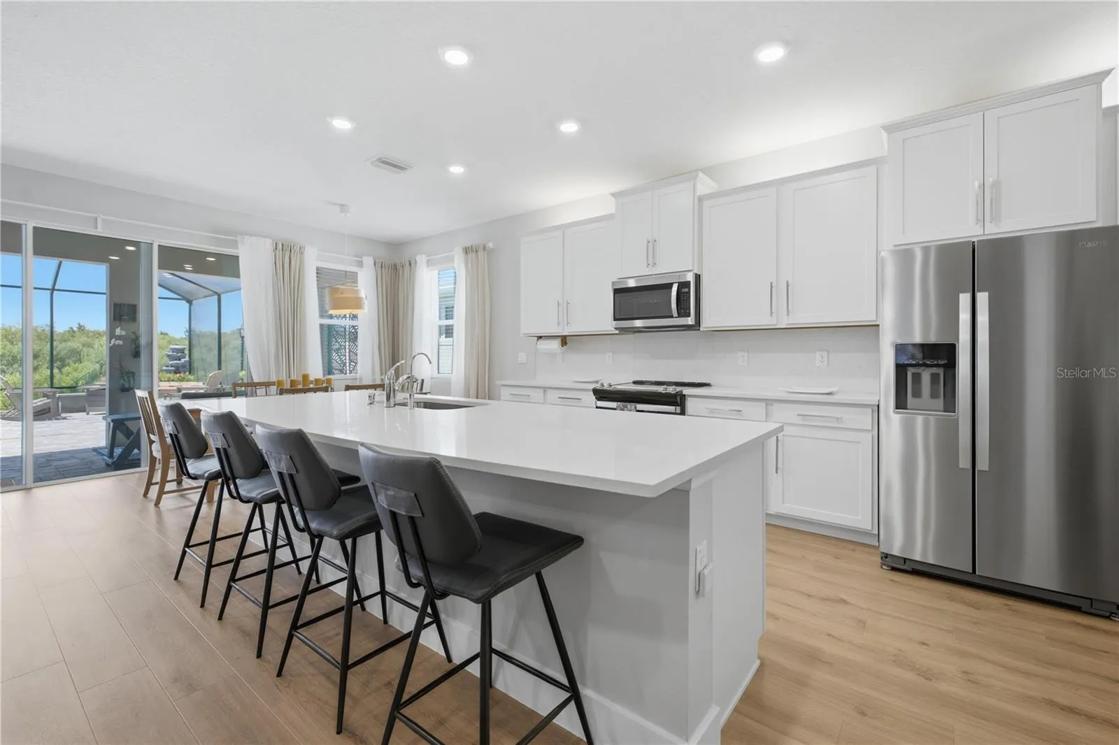 3935 Capri Coast Dr, Plant City, Florida 33565 — photo 11