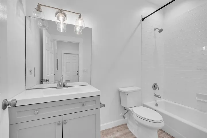 1057 Bayshore Rd, Terra Ceia FL 34250 MLS # A4697049Guest Bath