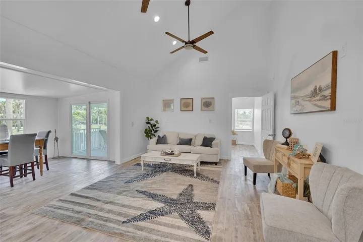 1057 Bayshore Rd, Terra Ceia FL 34250 MLS # A4697049
