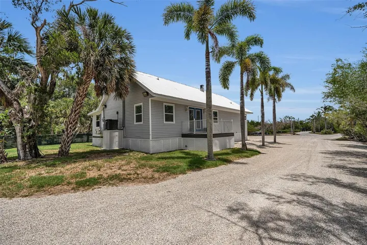 1057 Bayshore Rd, Terra Ceia FL 34250 MLS # A4697049Terra Ceia Life!