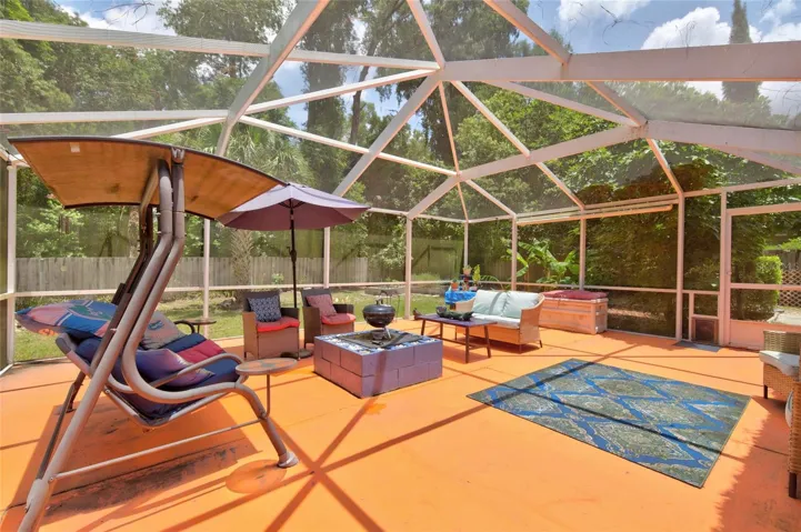 Screened lanai