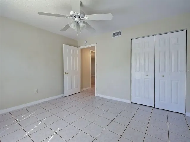 Guest Bedroom/Den/Office
