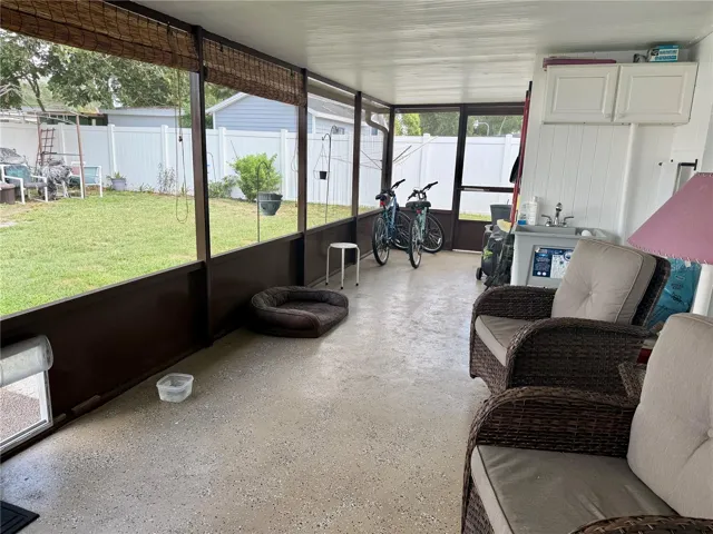 10 X 28 screen enclosed patio