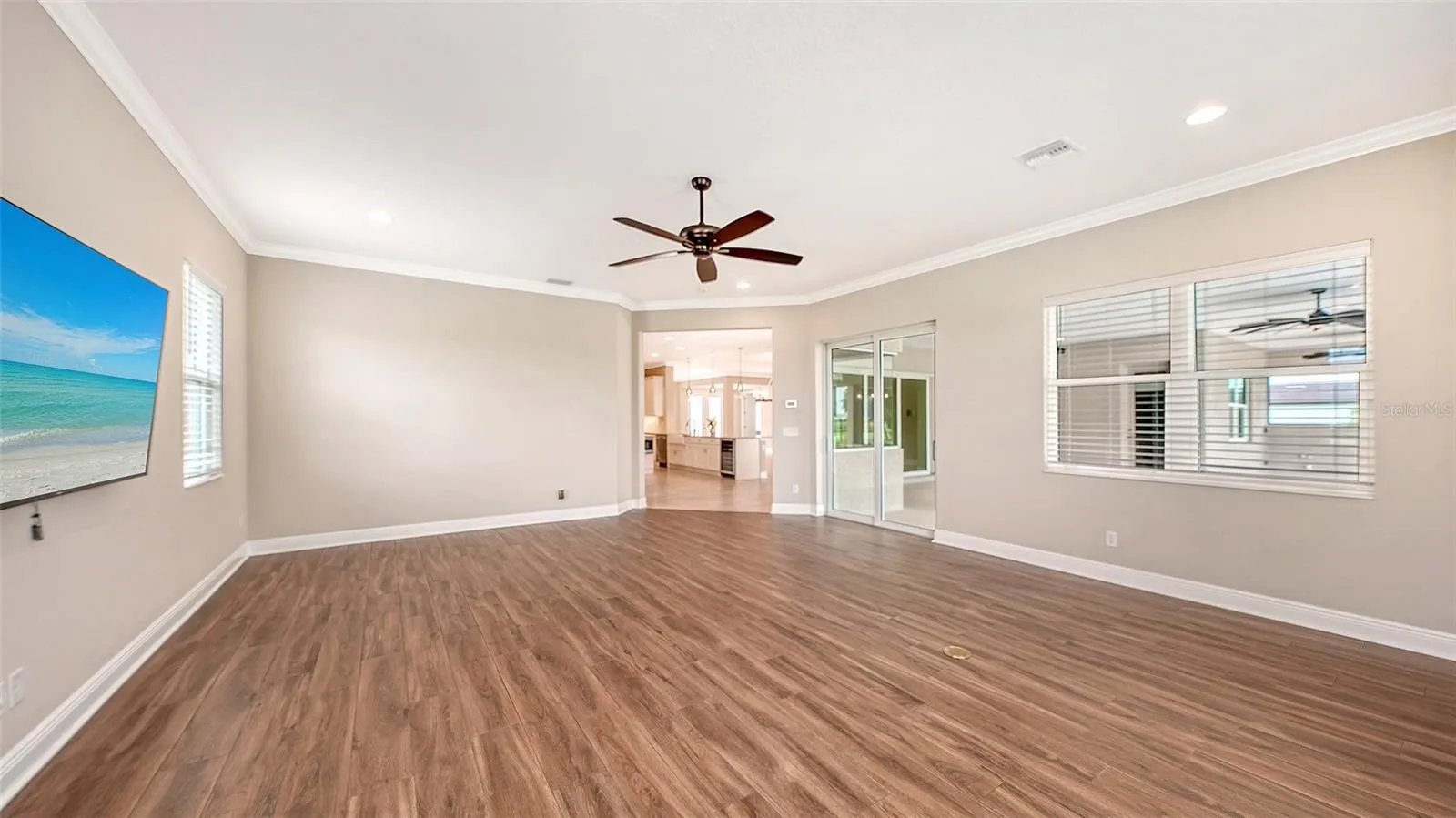 Bonus-Media Room